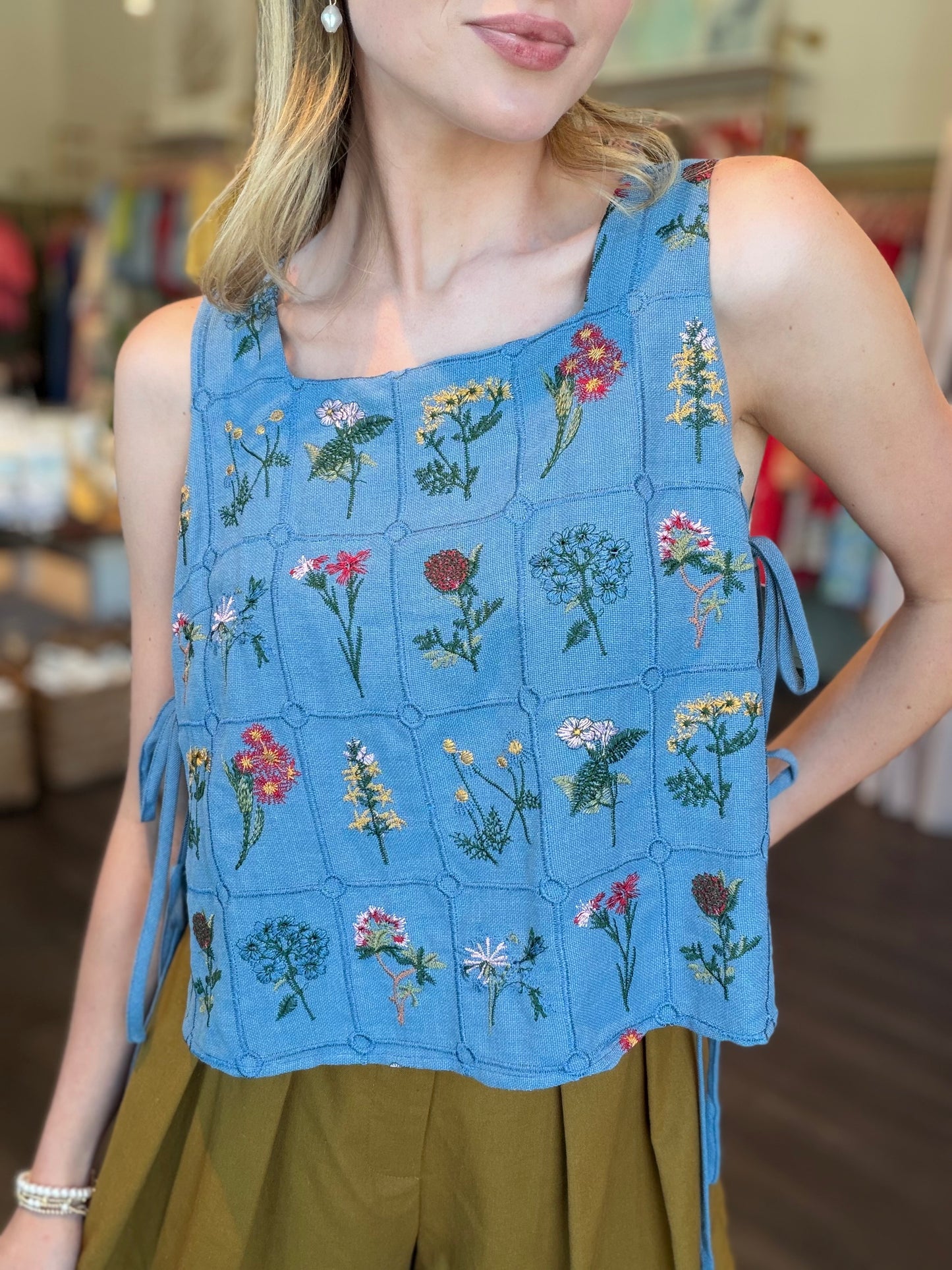 Botanical Embroidered Sleeveless Side Tie Texture Top