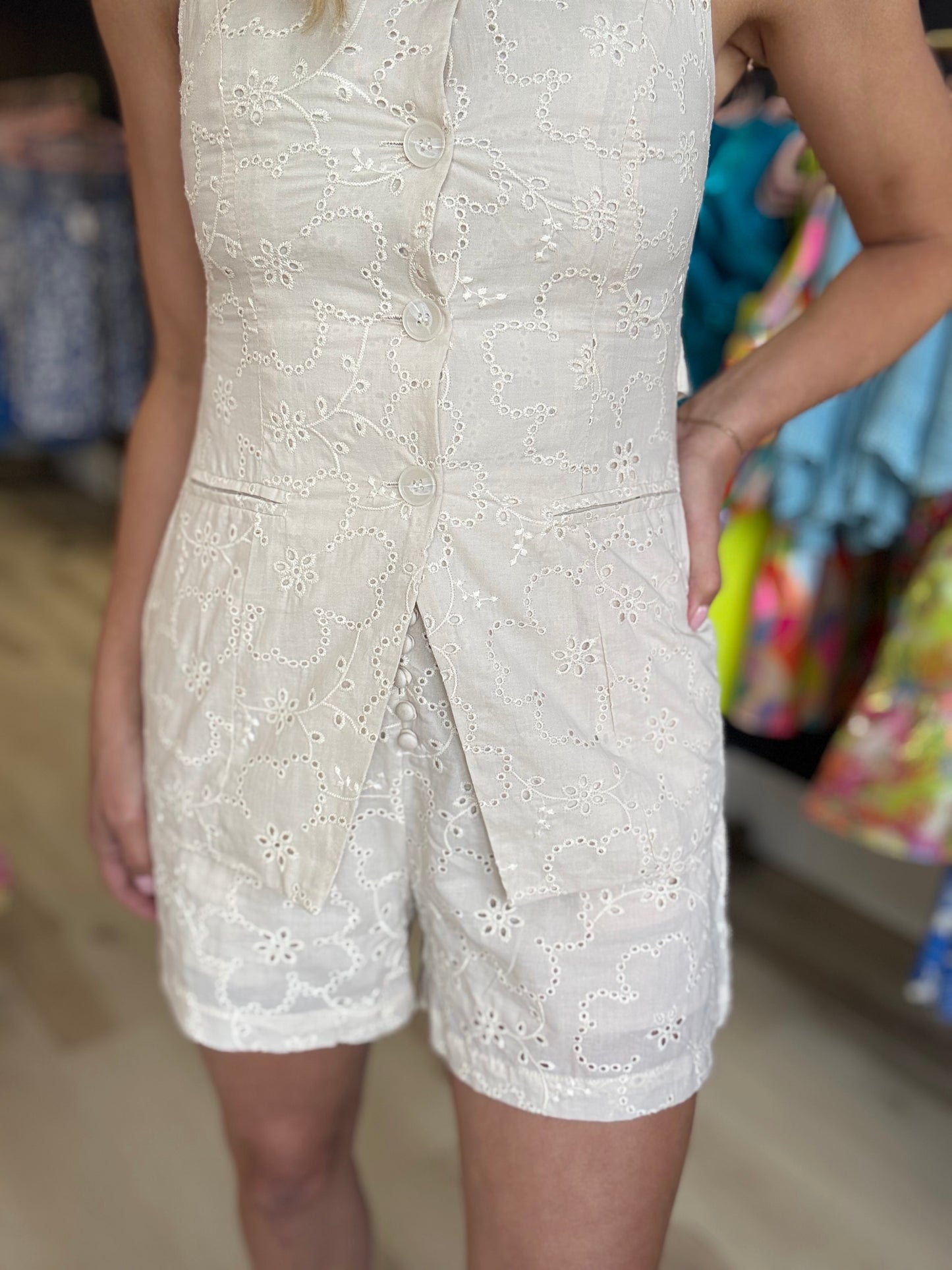 Karlie Eyelet Button Set