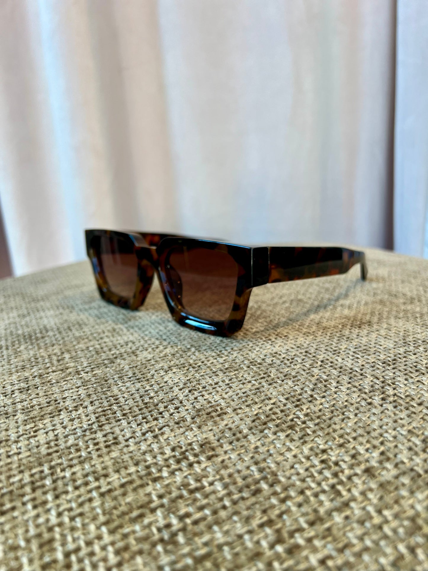 Dominica Sunglasses in Dark Tortoise