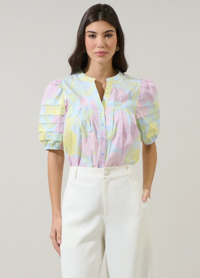 Sugarlips Brisa Floral Court Button Down Top