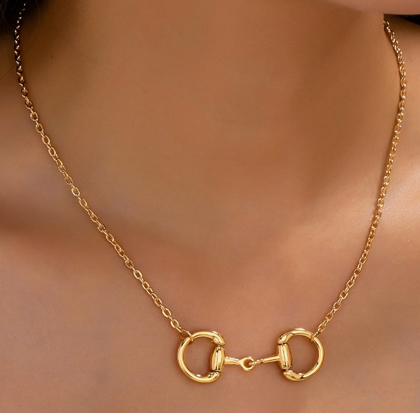 Horsebit Detail Necklace