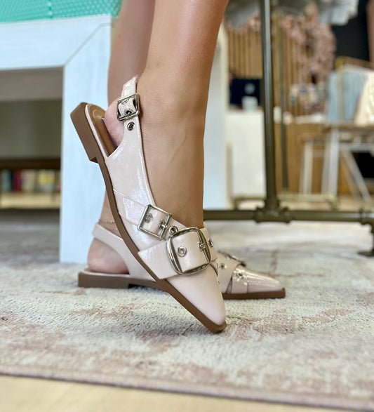 Rivets Nude Buckle Flat