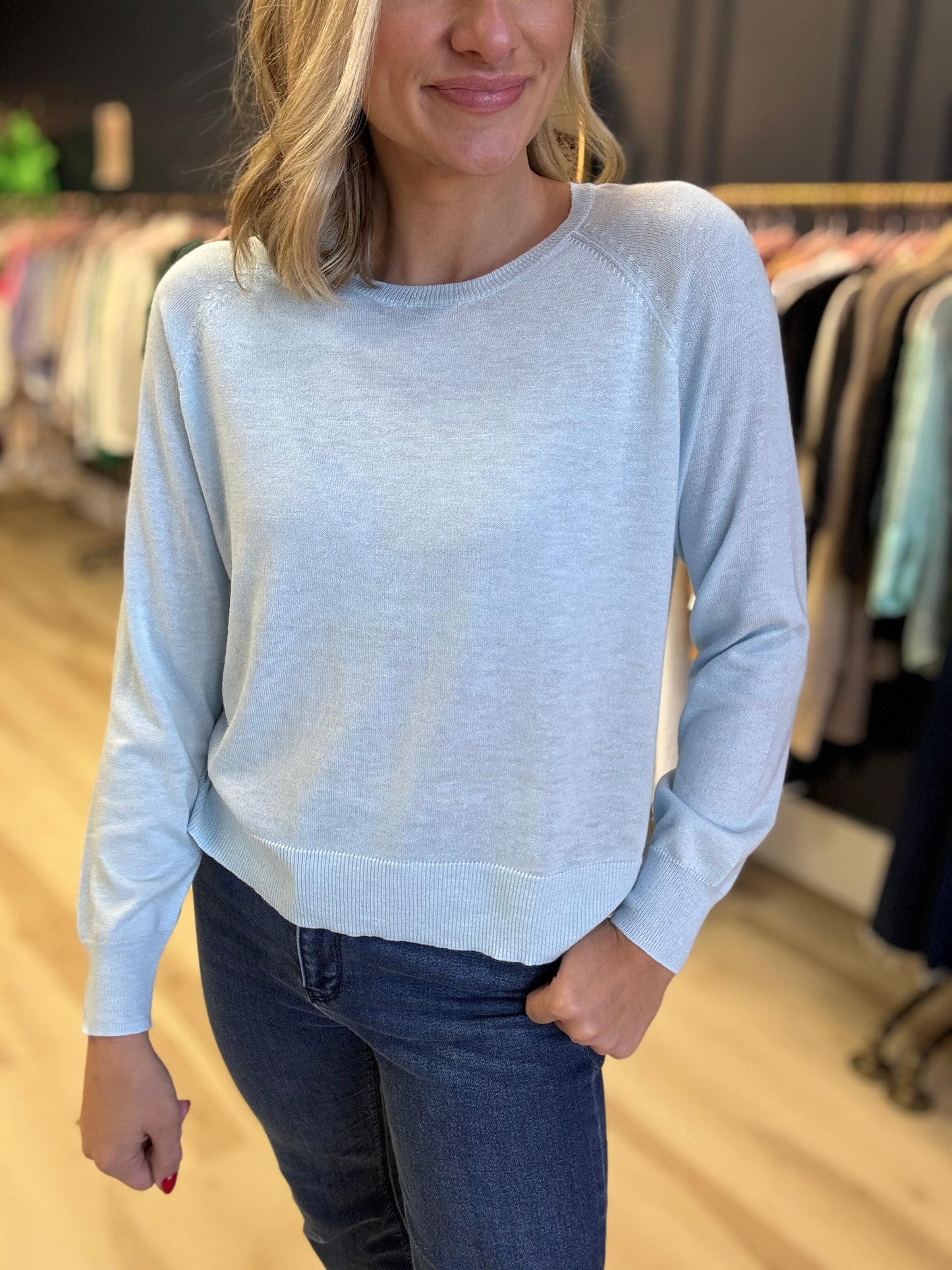 Natalie Sweatshirt in Light Blue