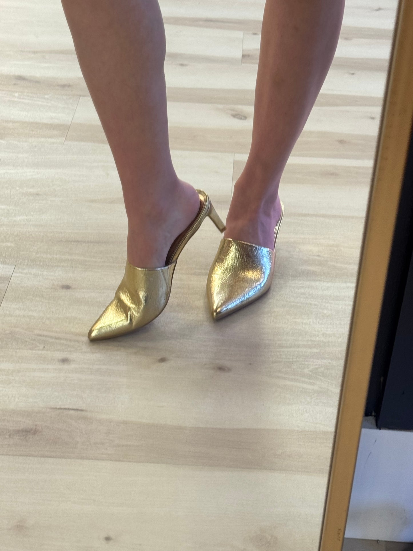 Matisse Garret Mule in Gold