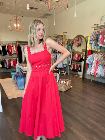 Scallop Detailed Midi Dress in Red