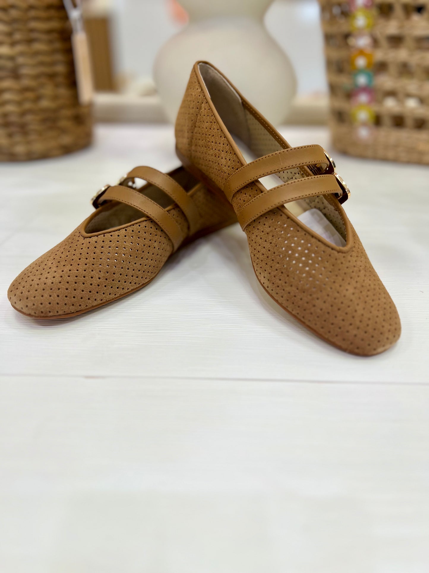 Dolce Vita Baylee Ballet Flats in Pecan Suede