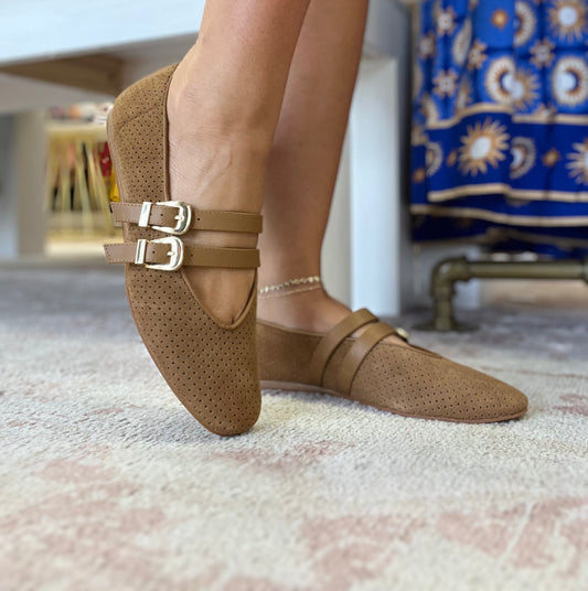 Dolce Vita Baylee Ballet Flats in Pecan Suede