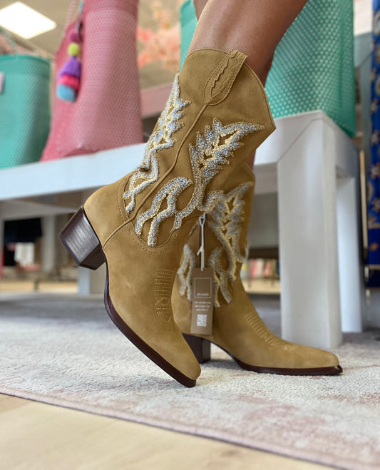 Dolce Vita Vila Boots in Caramel Suede