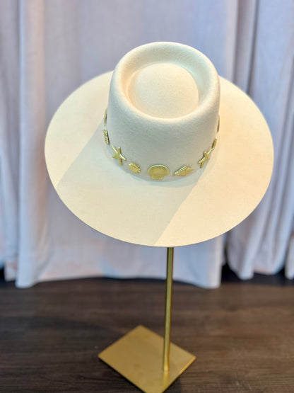 Lack of Color Shell Seaside Boater Hat
