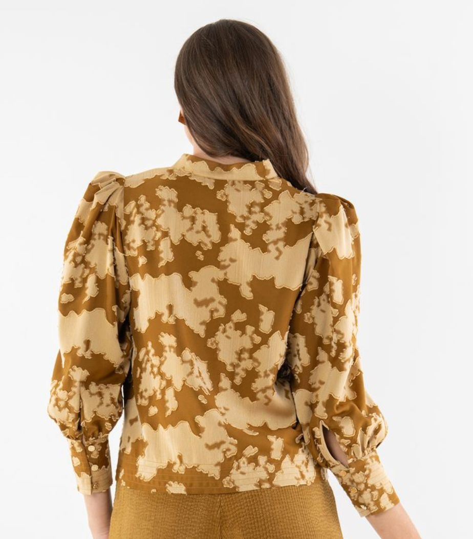 Emily Mccarthy Hampton Top in Hide