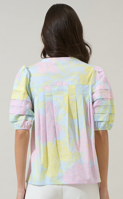 Sugarlips Brisa Floral Court Button Down Top