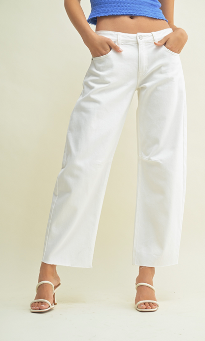 Mid Rise Barrel Jean