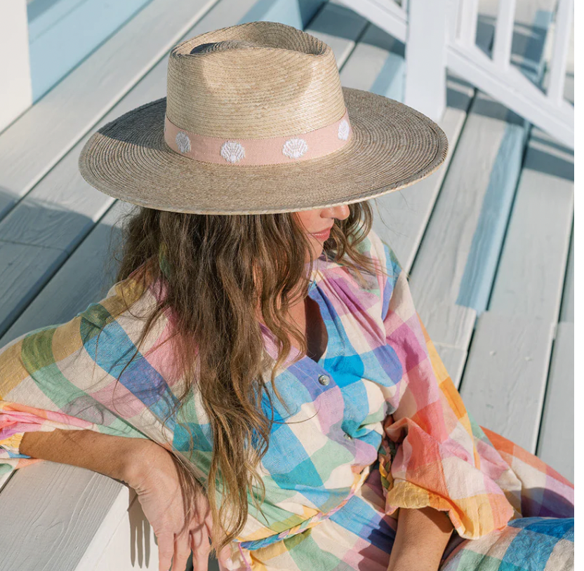Sunshine Tienda Shell Haven Palm Hat