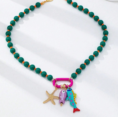Colorful Shell Bead Necklace in Green