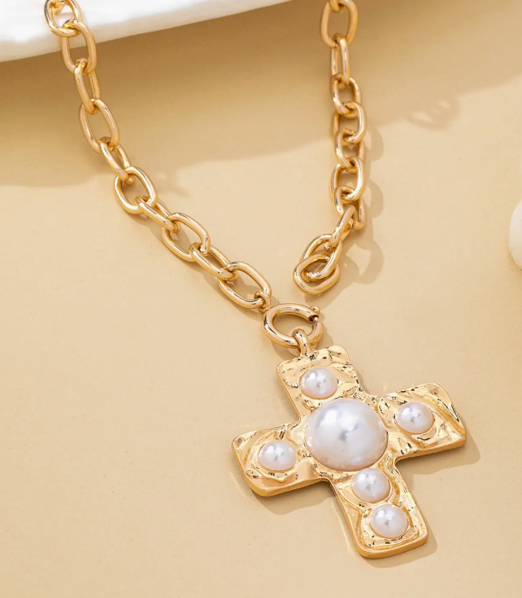 Hammered Cross Pearl Necklace
