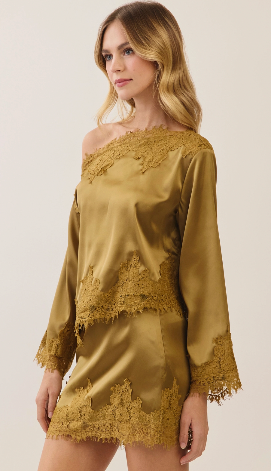 Satin Lace Trim Set