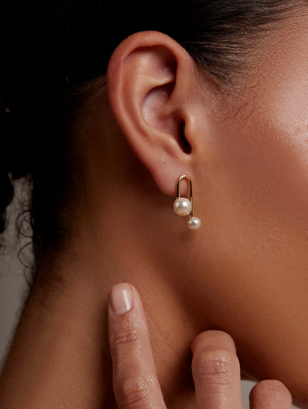 Vioroo Asymmetrical Pearl Drop Earring
