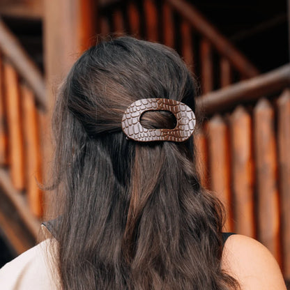 TELETIES: Brown Crocodile  Medium Flat Round Hair Clip
